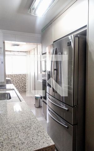 Apartamento à venda com 114m², 3 quartos e 3 vagas Apartamento à venda com 114m², 3 quartos e 3 vagasCozinha