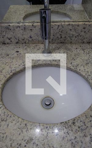 Apartamento para alugar com 50m², 2 quartos e 1 vaga Apartamento para alugar com 50m², 2 quartos e 1 vagaBanheiro