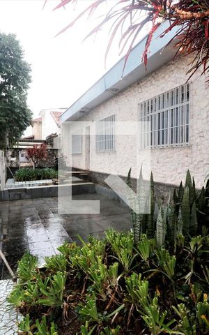 Casa à venda com 180m², 3 quartos e 4 vagasGaragem