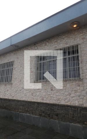 Casa à venda com 180m², 3 quartos e 4 vagasFachada