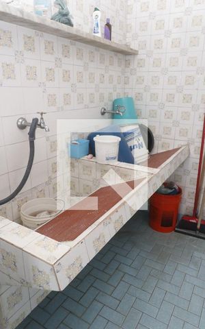 Casa à venda com 180m², 3 quartos e 4 vagasÁrea de Serviço