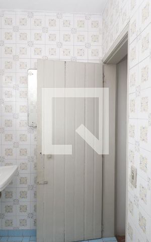Casa à venda com 180m², 3 quartos e 4 vagasBanheiro de serviço