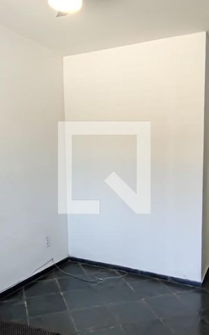 Casa à venda com 300m², 3 quartos e 2 vagas Casa à venda com 300m², 3 quartos e 2 vagasSala