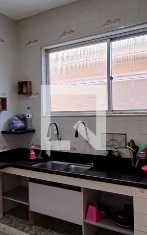 Casa à venda com 300m², 3 quartos e 2 vagas Casa à venda com 300m², 3 quartos e 2 vagasCozinha
