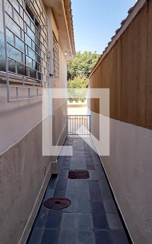 Casa à venda com 300m², 3 quartos e 2 vagas Casa à venda com 300m², 3 quartos e 2 vagasÁrea comum