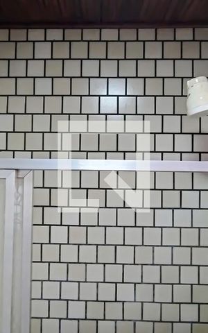 Casa à venda com 300m², 3 quartos e 2 vagas Casa à venda com 300m², 3 quartos e 2 vagasBanheiro