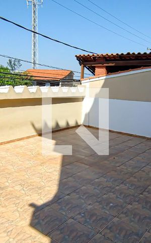 Casa à venda com 300m², 3 quartos e 2 vagas Casa à venda com 300m², 3 quartos e 2 vagasÁrea comum