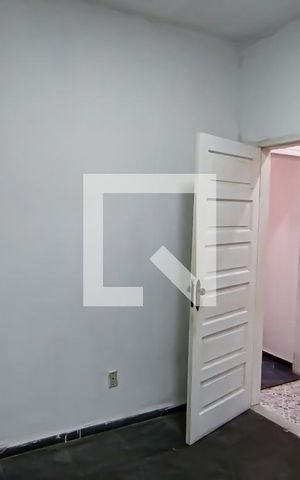 Casa à venda com 300m², 3 quartos e 2 vagas Casa à venda com 300m², 3 quartos e 2 vagasQuarto