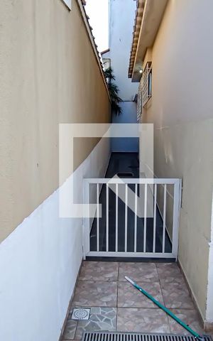 Casa à venda com 300m², 3 quartos e 2 vagas Casa à venda com 300m², 3 quartos e 2 vagasÁrea comum