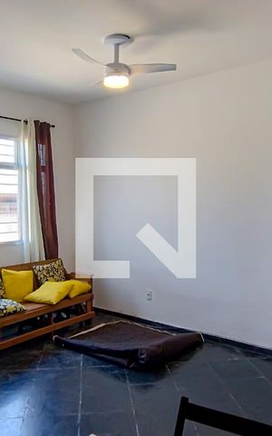 Casa à venda com 300m², 3 quartos e 2 vagas Casa à venda com 300m², 3 quartos e 2 vagasSala