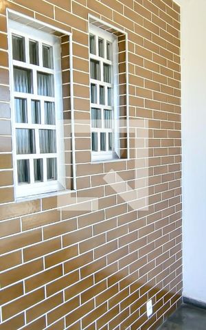 Casa à venda com 300m², 3 quartos e 2 vagas Casa à venda com 300m², 3 quartos e 2 vagasVaranda
