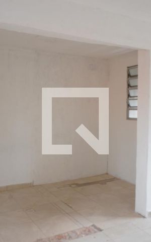 Studio para alugar com 30m², 1 quarto e sem vagaSala / Quarto