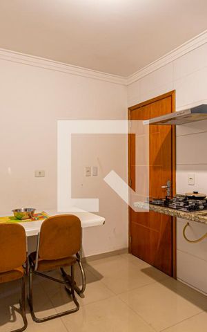 Casa à venda com 115m², 3 quartos e 2 vagas Casa à venda com 115m², 3 quartos e 2 vagasCozinha