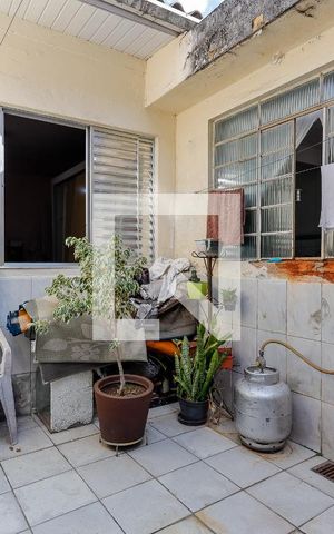 Casa à venda com 66m², 2 quartos e sem vaga Casa à venda com 66m², 2 quartos e sem vagaQuintal