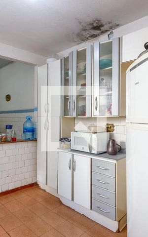 Casa à venda com 66m², 2 quartos e sem vaga Casa à venda com 66m², 2 quartos e sem vagaCozinha
