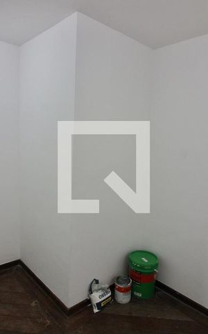Apartamento à venda com 243m², 4 quartos e 3 vagas Apartamento à venda com 243m², 4 quartos e 3 vagasQuarto de Serviço