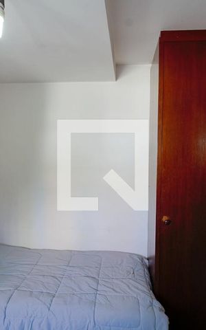 Apartamento à venda com 260m², 3 quartos e 4 vagas Apartamento à venda com 260m², 3 quartos e 4 vagasQuarto de Serviço