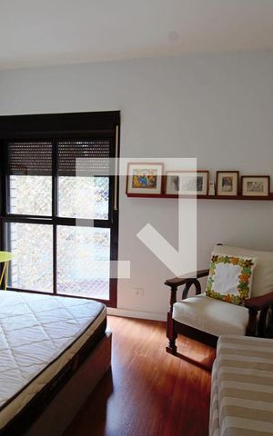 Apartamento à venda com 260m², 3 quartos e 4 vagas Apartamento à venda com 260m², 3 quartos e 4 vagasSuíte 1