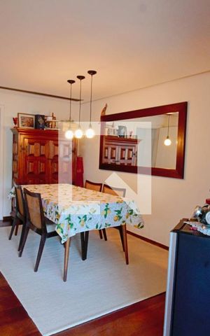 Apartamento à venda com 260m², 3 quartos e 4 vagas Apartamento à venda com 260m², 3 quartos e 4 vagasSala de Jantar
