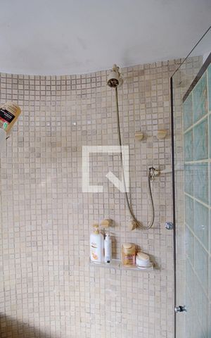 Apartamento à venda com 260m², 3 quartos e 4 vagas Apartamento à venda com 260m², 3 quartos e 4 vagasBanheiro da Suíte 3