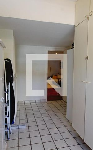 Apartamento à venda com 260m², 3 quartos e 4 vagas Apartamento à venda com 260m², 3 quartos e 4 vagasÁrea de Serviço