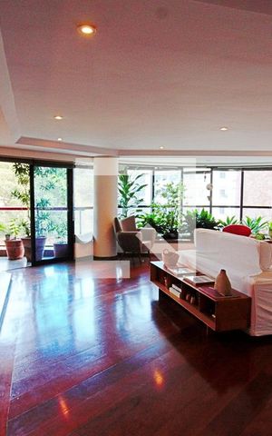 Apartamento à venda com 260m², 3 quartos e 4 vagas Apartamento à venda com 260m², 3 quartos e 4 vagasSala