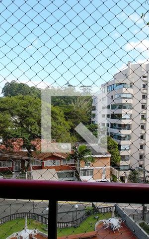 Apartamento à venda com 260m², 3 quartos e 4 vagas Apartamento à venda com 260m², 3 quartos e 4 vagasVaranda Gourmet