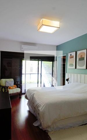 Apartamento à venda com 260m², 3 quartos e 4 vagas Apartamento à venda com 260m², 3 quartos e 4 vagasSuíte 3