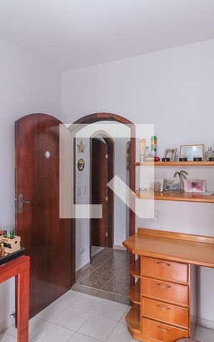 Casa à venda com 330m², 4 quartos e 2 vagas Casa à venda com 330m², 4 quartos e 2 vagasQuarto 2