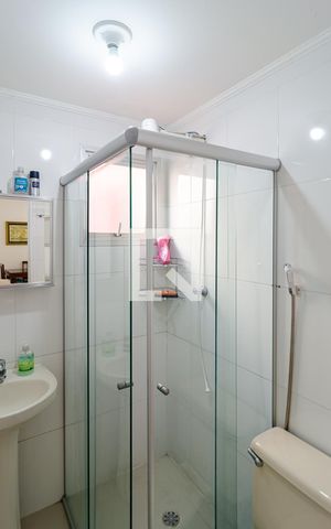 Apartamento para alugar com 40m², 2 quartos e 1 vaga Apartamento para alugar com 40m², 2 quartos e 1 vagaBanheiro Social