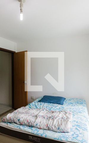 Casa de condomínio à venda com 280m², 4 quartos e 2 vagas Casa de condomínio à venda com 280m², 4 quartos e 2 vagasSuíte 2