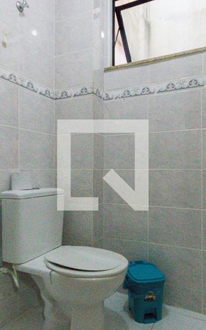 Casa de condomínio à venda com 280m², 4 quartos e 2 vagas Casa de condomínio à venda com 280m², 4 quartos e 2 vagasLavabo