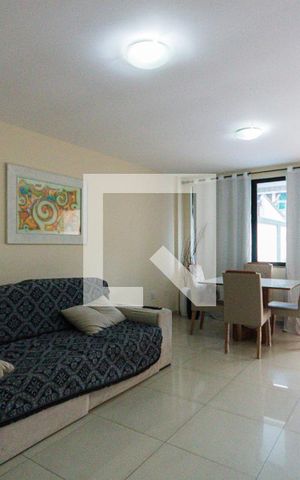 Casa de condomínio à venda com 280m², 4 quartos e 2 vagas Casa de condomínio à venda com 280m², 4 quartos e 2 vagasSala