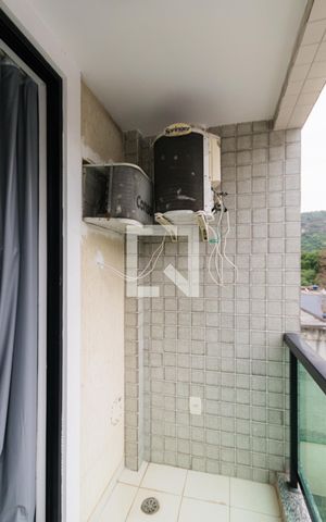 Casa de condomínio à venda com 280m², 4 quartos e 2 vagas Casa de condomínio à venda com 280m², 4 quartos e 2 vagasVaranda da Suíte 1
