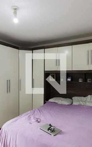 Casa de condomínio à venda com 280m², 4 quartos e 2 vagas Casa de condomínio à venda com 280m², 4 quartos e 2 vagasSuíte 1