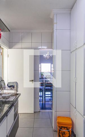 Casa para alugar com 250m², 4 quartos e 3 vagasCozinha