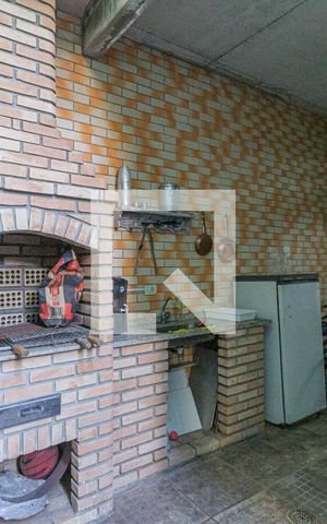 Casa para alugar com 250m², 4 quartos e 3 vagasQuintal