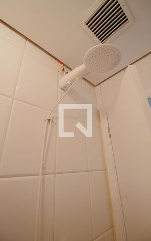Apartamento à venda com 240m², 3 quartos e 4 vagas Apartamento à venda com 240m², 3 quartos e 4 vagasBanheiro de serviço