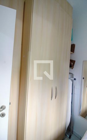 Apartamento à venda com 240m², 3 quartos e 4 vagas Apartamento à venda com 240m², 3 quartos e 4 vagasQuarto de Serviço