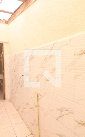 Casa de condomínio para alugar com 73m², 1 quarto e sem vagaÁrea de Serviço