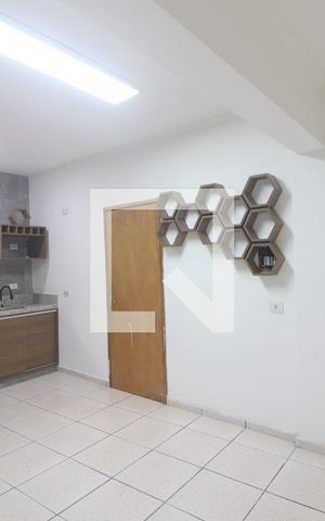 Casa de condomínio para alugar com 73m², 1 quarto e sem vagaSala 