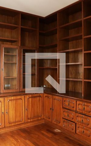 Apartamento à venda com 284m², 3 quartos e 3 vagas Apartamento à venda com 284m², 3 quartos e 3 vagasSala