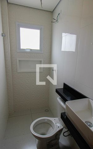 Apartamento para alugar com 100m², 2 quartos e 2 vagas Apartamento para alugar com 100m², 2 quartos e 2 vagasBanheiro da Suíte