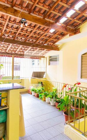 Casa à venda com 150m², 3 quartos e 2 vagas Casa à venda com 150m², 3 quartos e 2 vagasÁrea de Serviço 2