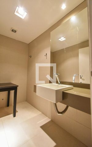 Casa à venda com 220m², 4 quartos e sem vagaLavabo