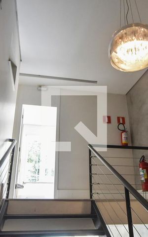 Casa à venda com 220m², 4 quartos e sem vagaEscada