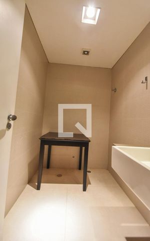 Casa à venda com 220m², 4 quartos e sem vagaLavabo
