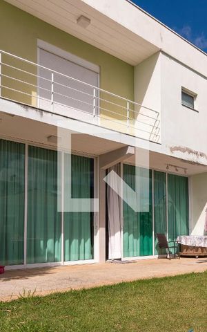 Casa de condomínio para alugar com 234m², 3 quartos e 2 vagas Casa de condomínio para alugar com 234m², 3 quartos e 2 vagasQuintal