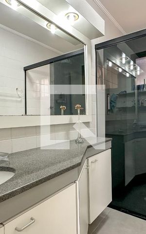 Apartamento para alugar com 110m², 3 quartos e 1 vaga Apartamento para alugar com 110m², 3 quartos e 1 vagaBanheiro 1 - suíte
