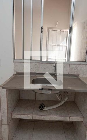 Casa à venda com 40m², 1 quarto e sem vaga Casa à venda com 40m², 1 quarto e sem vagaCozinha